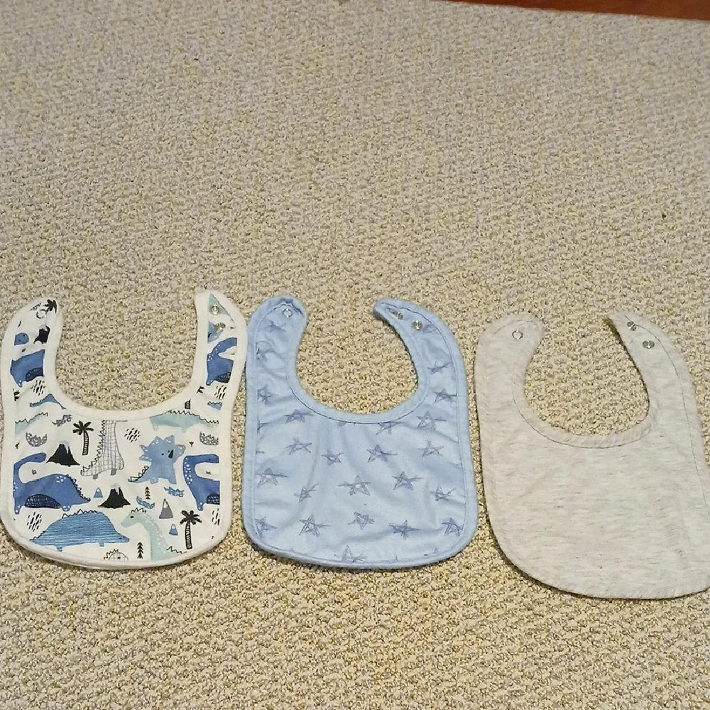 Stars And Dreamers Newborn Dinosaur Adventure Baby Bib Set in Blue and Cream